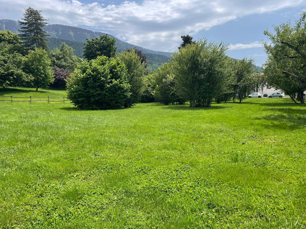 Terrain à SAINT-MARTIN-D&#039;URIAGE