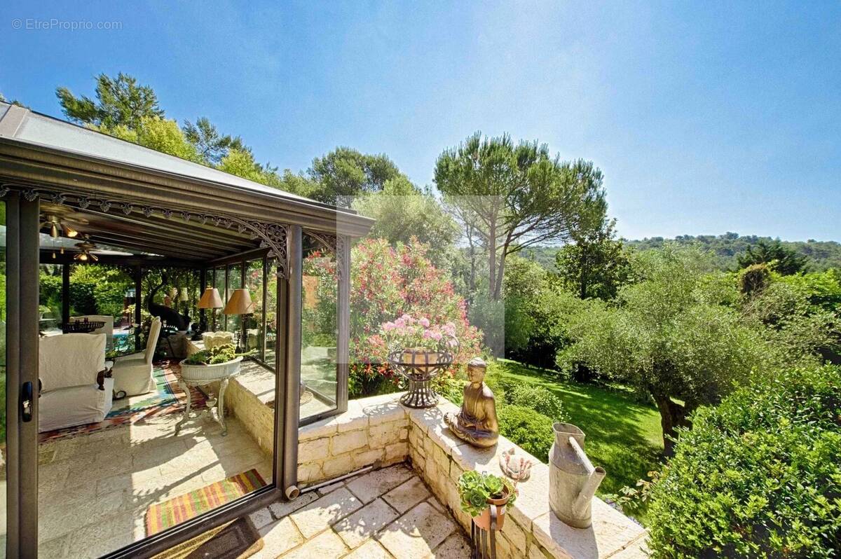 Maison à MOUGINS
