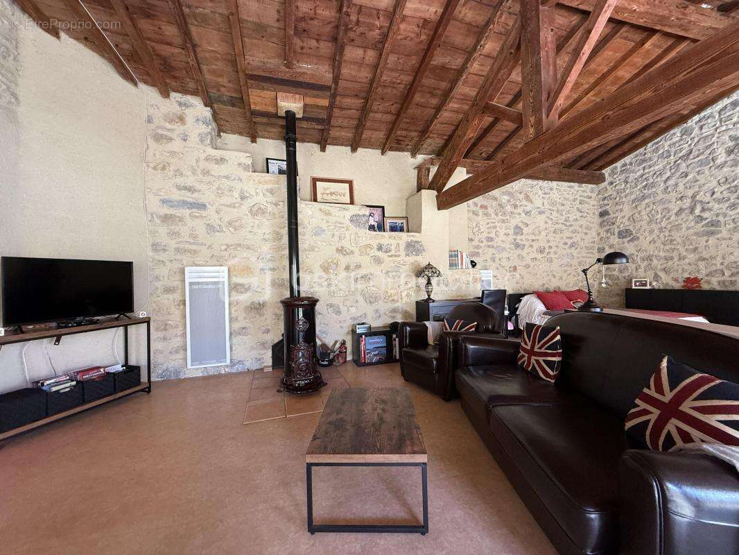 Appartement à LAROQUE-D'OLMES
