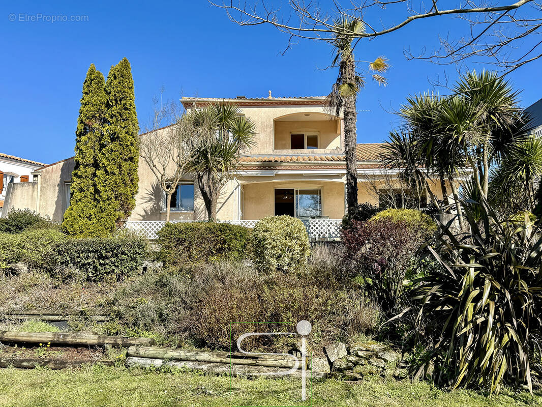 Maison à SAINT-PALAIS-SUR-MER