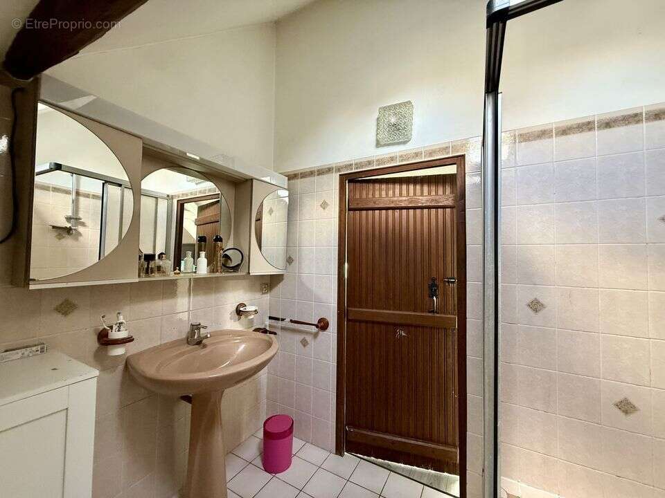 Maison à PONT-SUR-YONNE