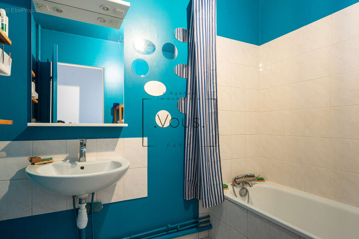 Appartement à PARIS-10E