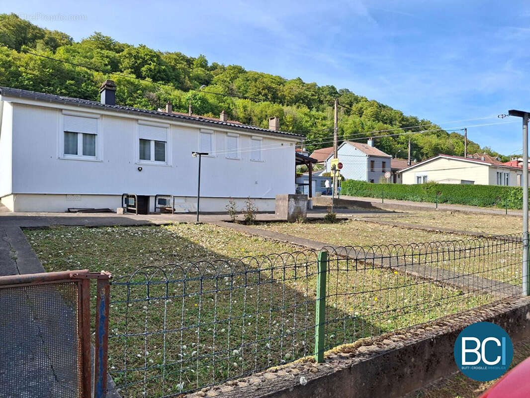 Maison à SAULNES