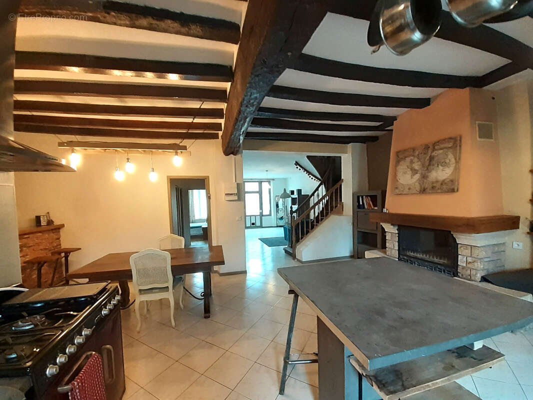 Maison à CHEMILLE-SUR-DEME