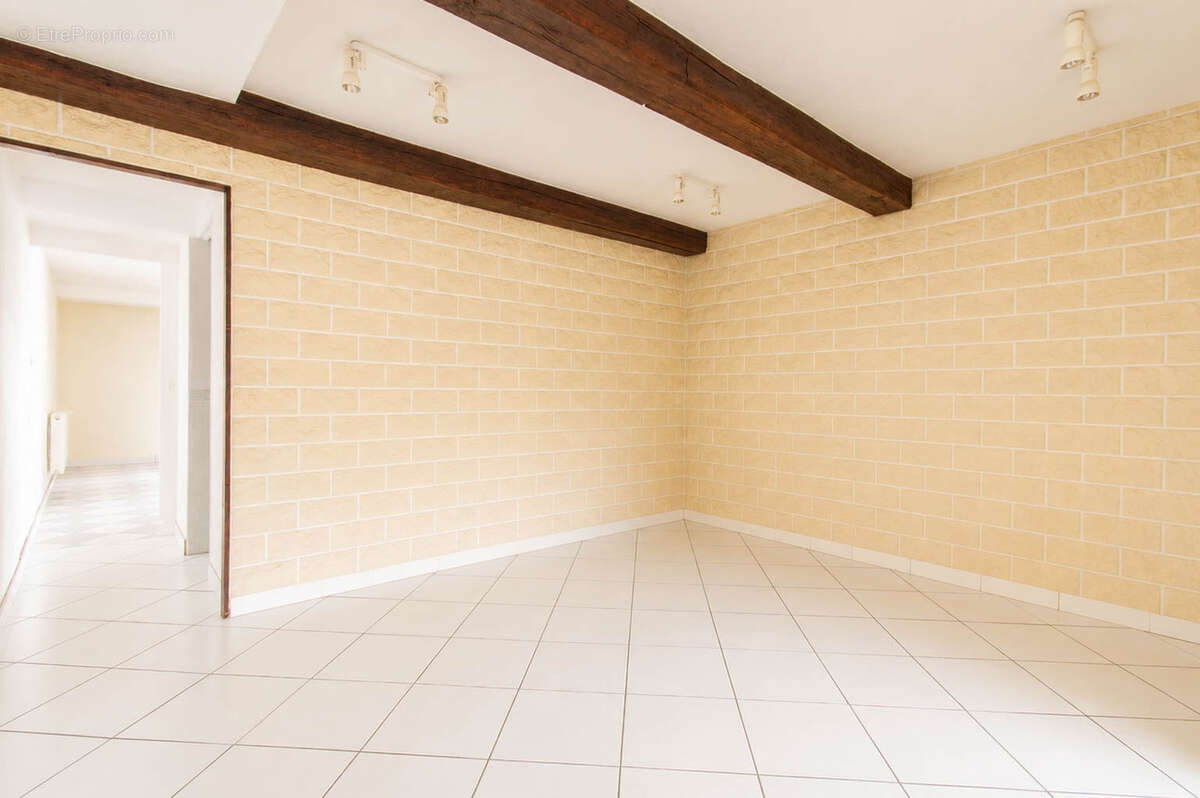Appartement à CHARLEVILLE-MEZIERES