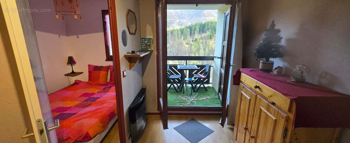 Appartement à LAVEISSIERE