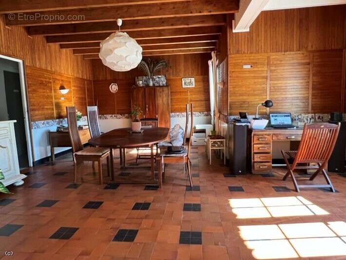 Maison à VERTEUIL-SUR-CHARENTE