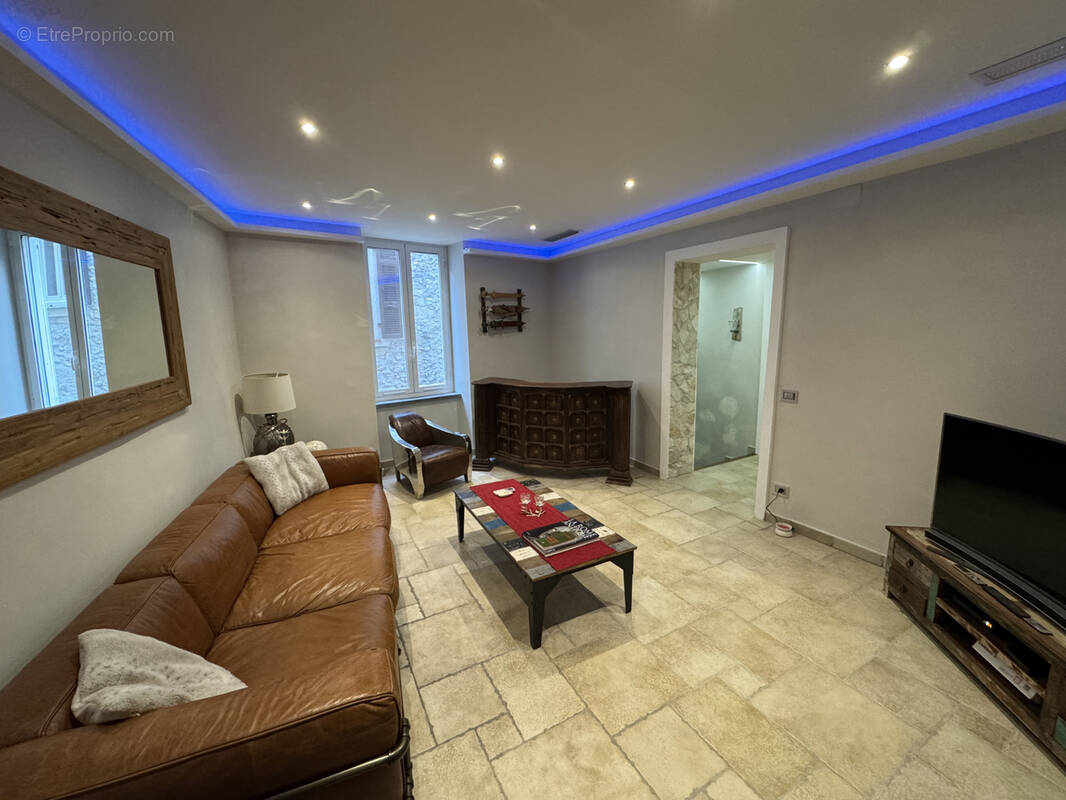 Appartement à LA TURBIE