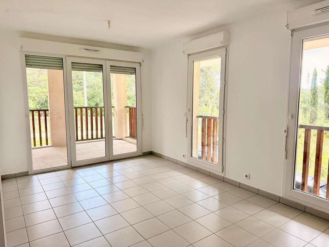 Appartement à JUVIGNAC