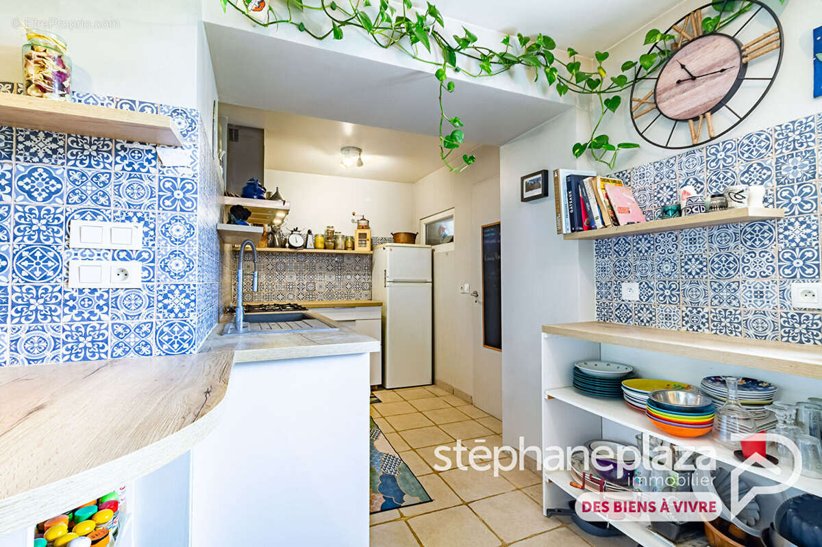 Maison à CHATILLON-SUR-CHALARONNE