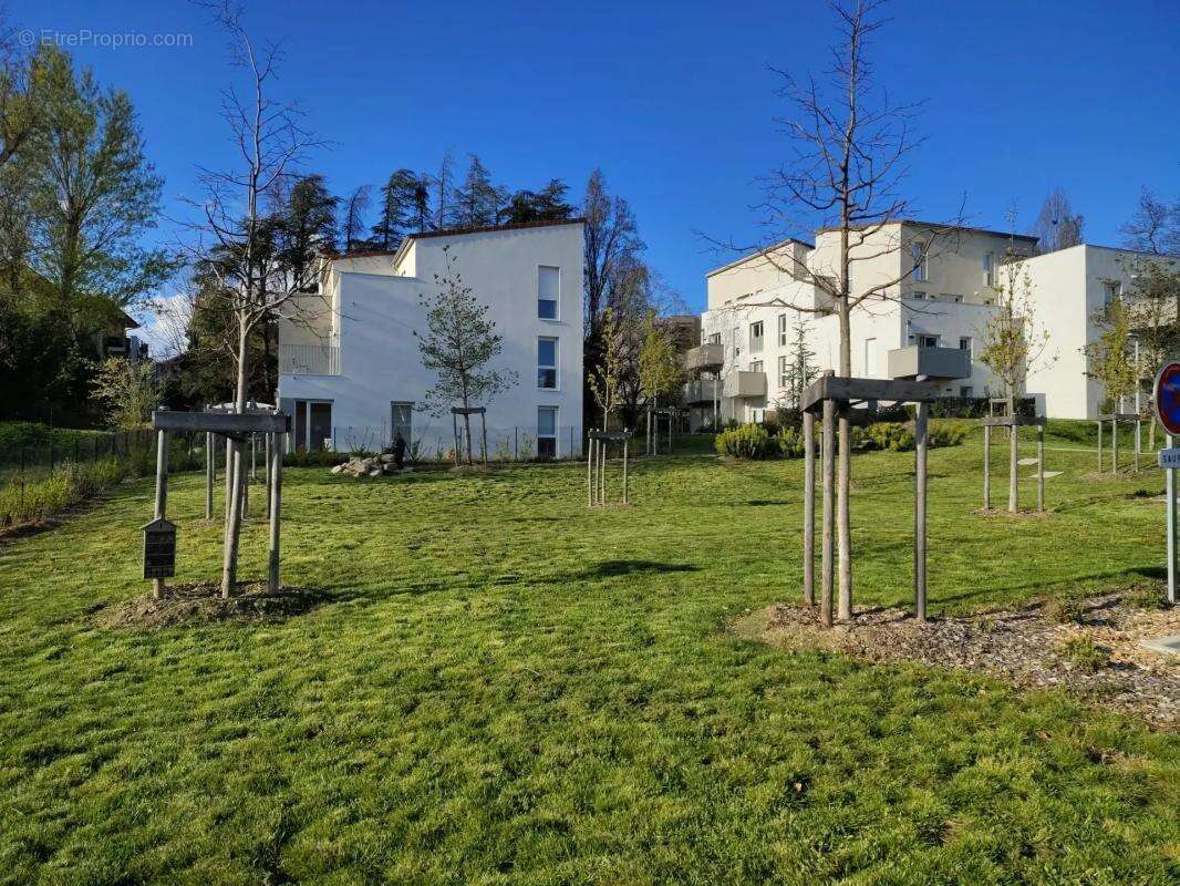 Appartement à CRAPONNE