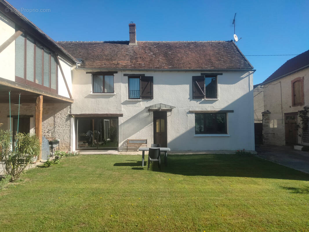 Maison à GRANGERMONT
