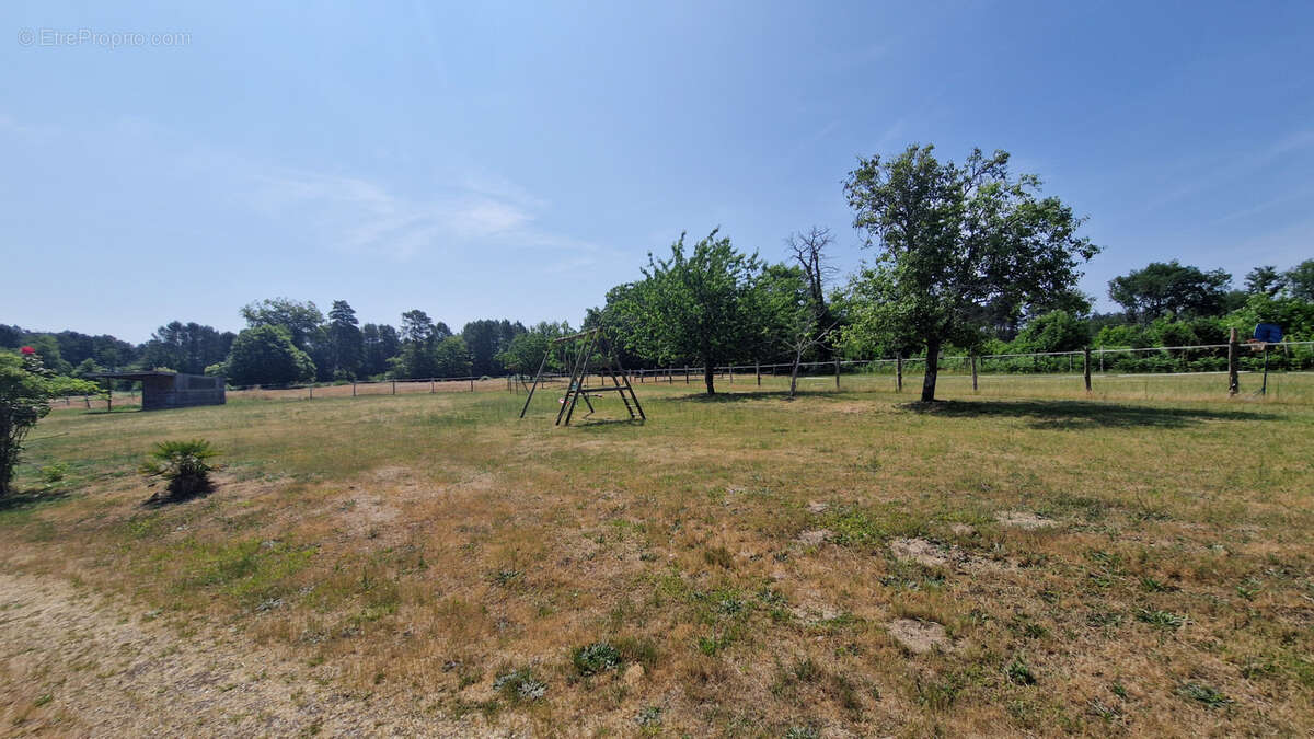 Maison à AVRILLE-LES-PONCEAUX