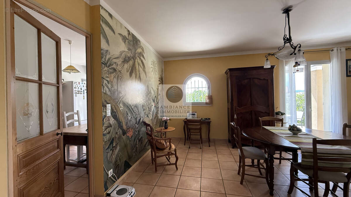 Maison à ETOILE-SUR-RHONE