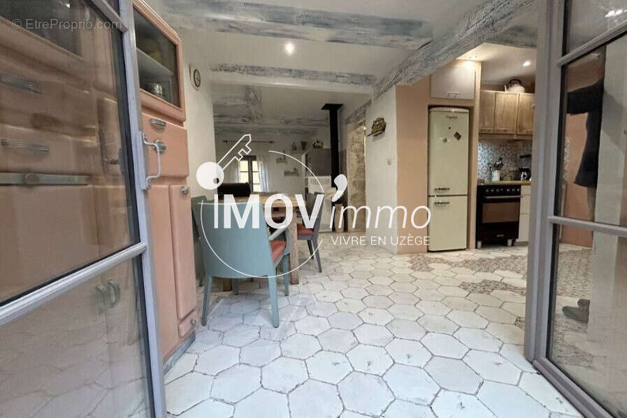 Maison à SAINT-QUENTIN-LA-POTERIE