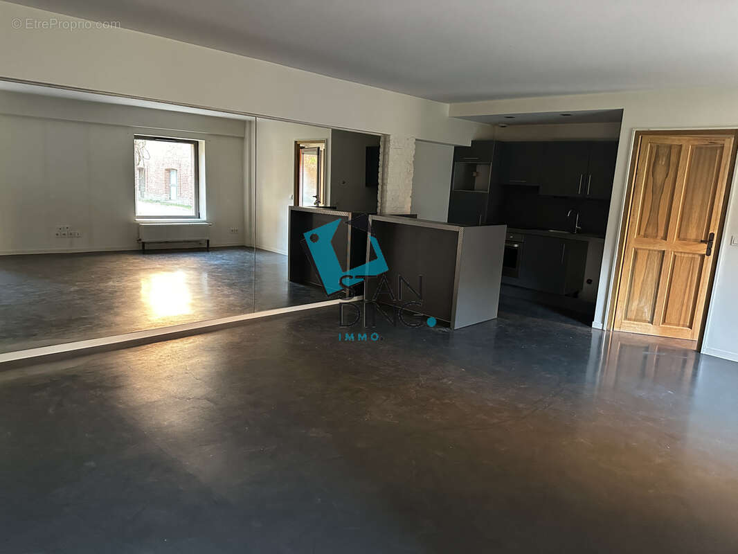 À Vendre : Appartement de Caractère au Cœur du Vieux-Lille 55 m2 - photo 8