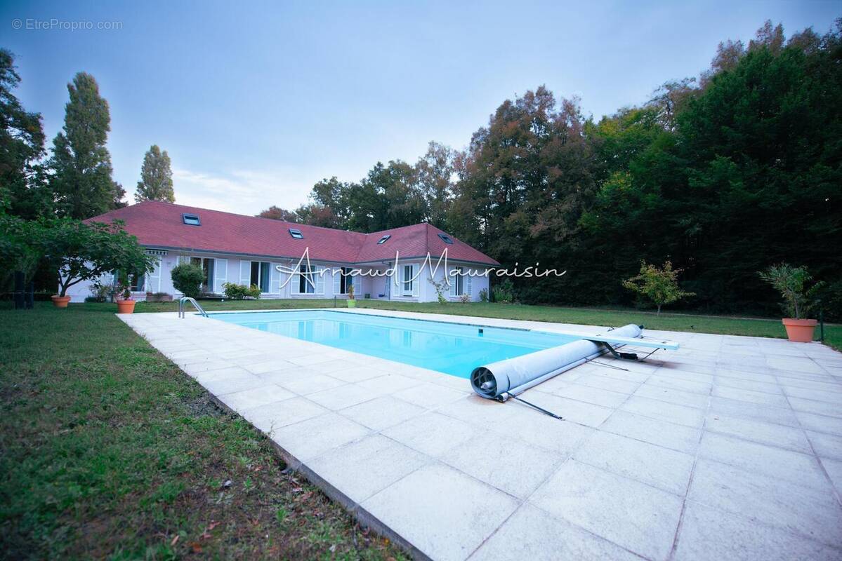 Photo 1 - Maison à ORRY-LA-VILLE