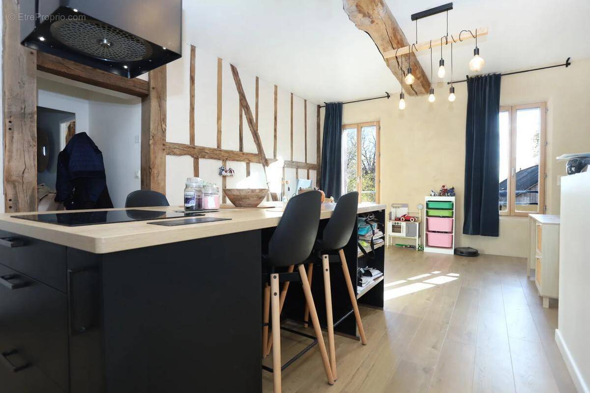 Appartement à MELESSE