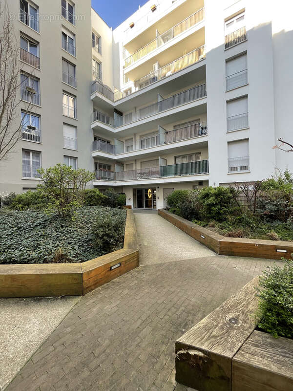 Appartement à ROMAINVILLE