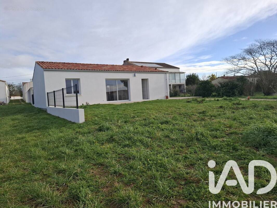 Photo 1 - Maison à MARENNES