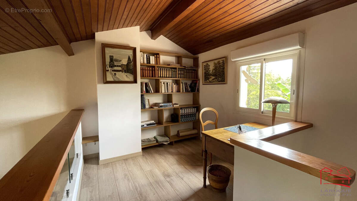 Maison à LAROQUE-TIMBAUT