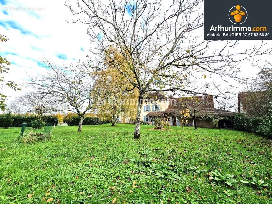 Maison à SAVIGNY-EN-REVERMONT