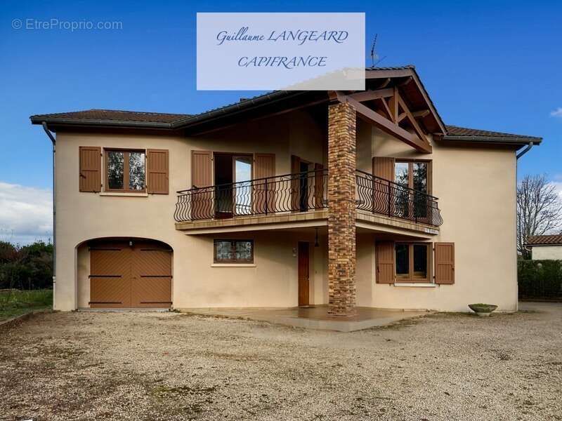 Maison à DOMPIERRE-SUR-CHALARONNE