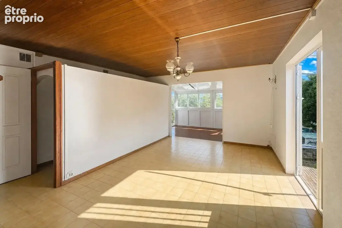 Maison F5/6 à rénover – Ligne Paradis, Saint-Pierre - photo 2