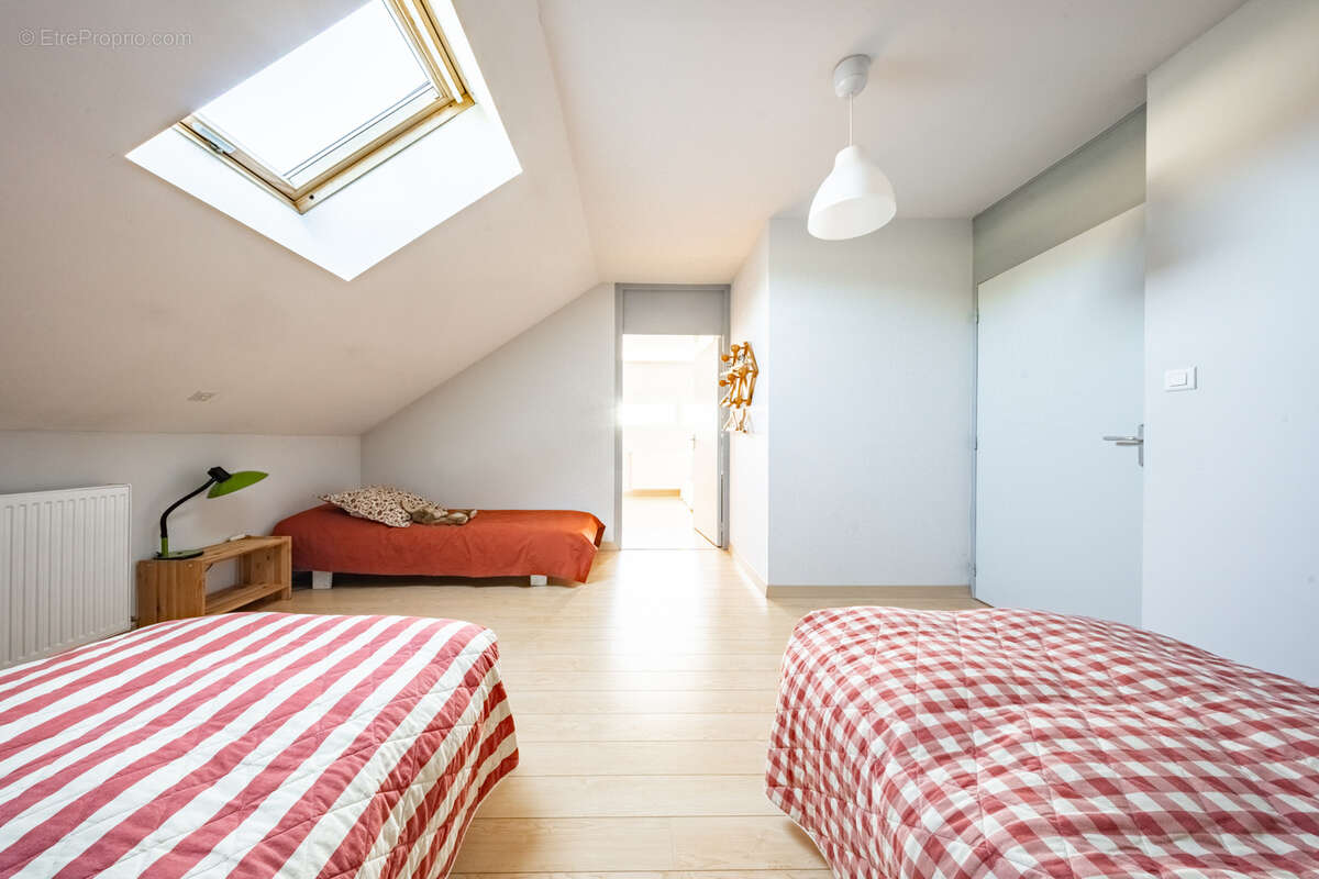 Maison à VELARS-SUR-OUCHE