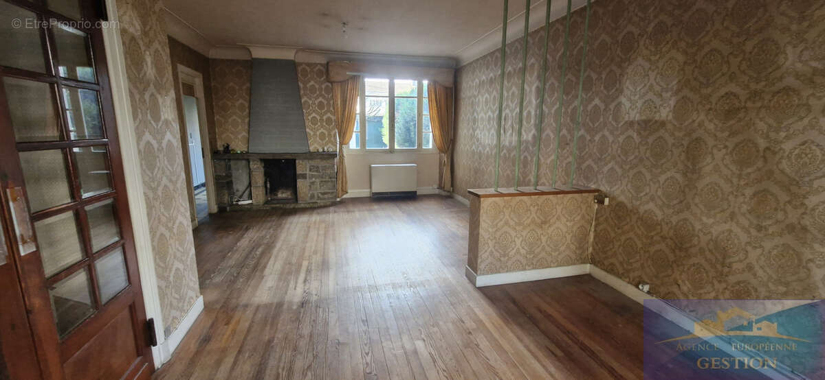 Maison à LOURDES