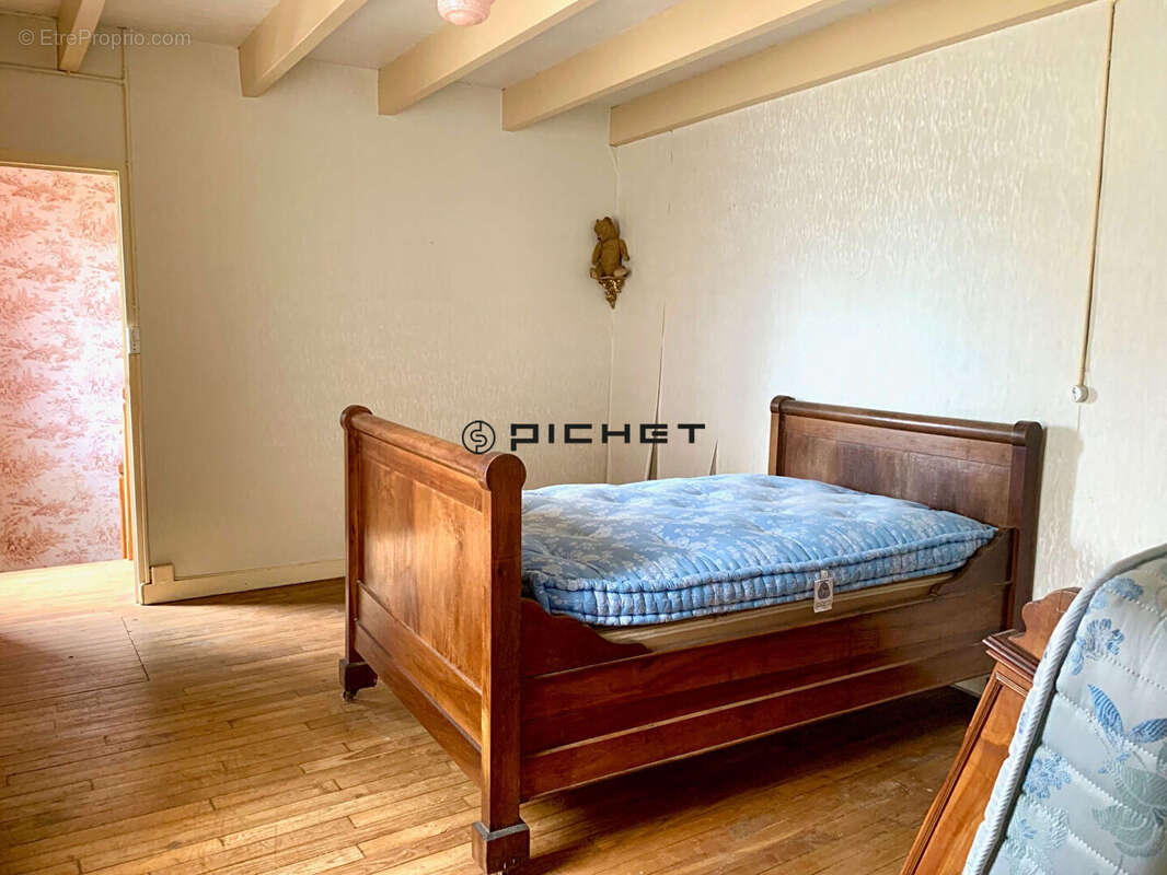 Maison à SAINT-AMANT-DE-BOIXE