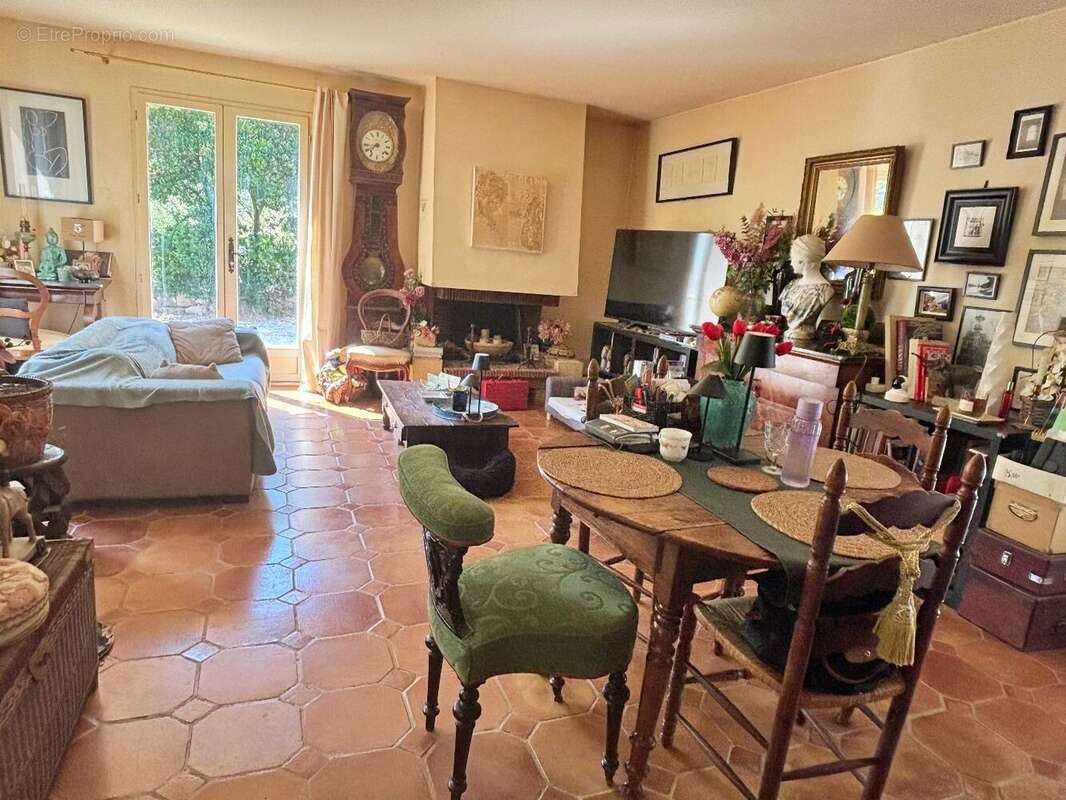 Maison 100 m² à Roquebrune-Sur-Argens  - photo 9
