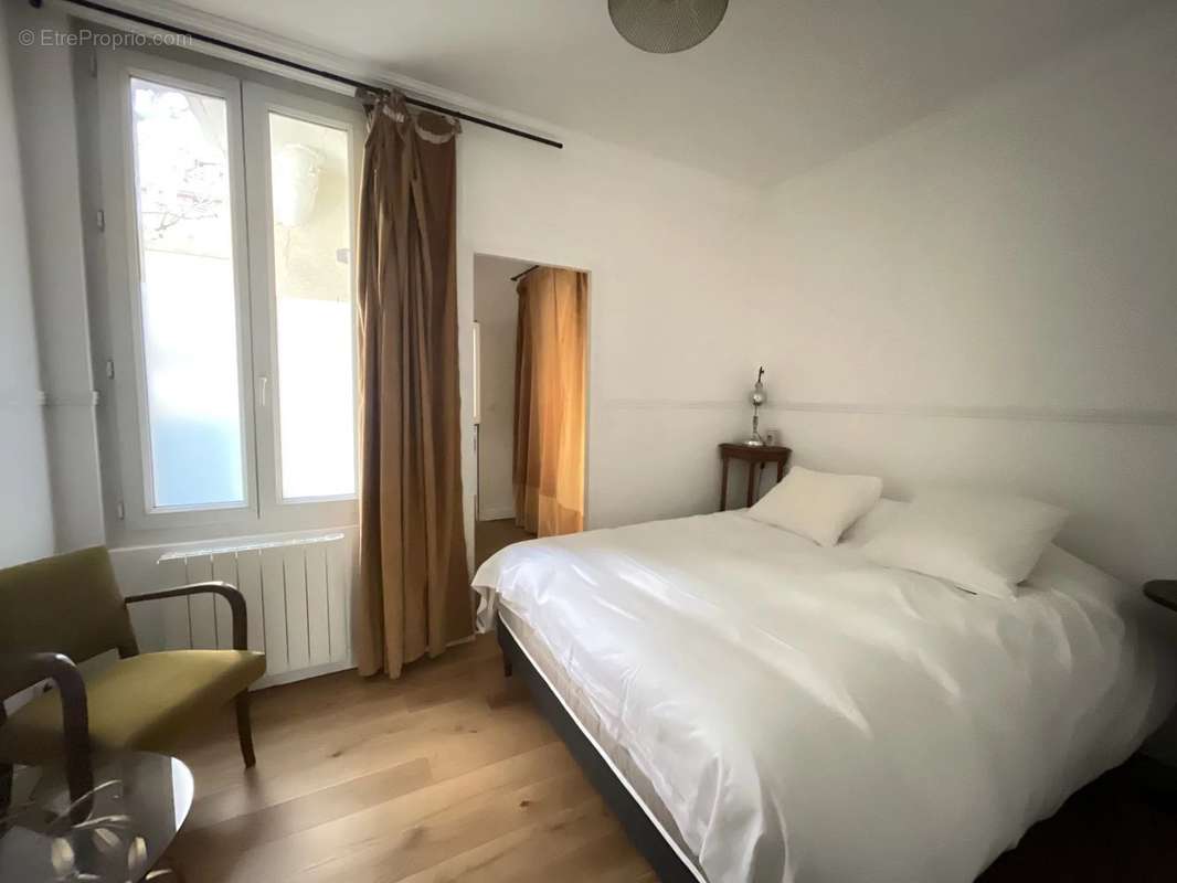 Appartement à LEVALLOIS-PERRET