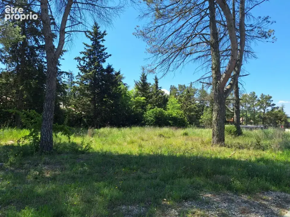 Terrain à LA BASTIDE-DES-JOURDANS