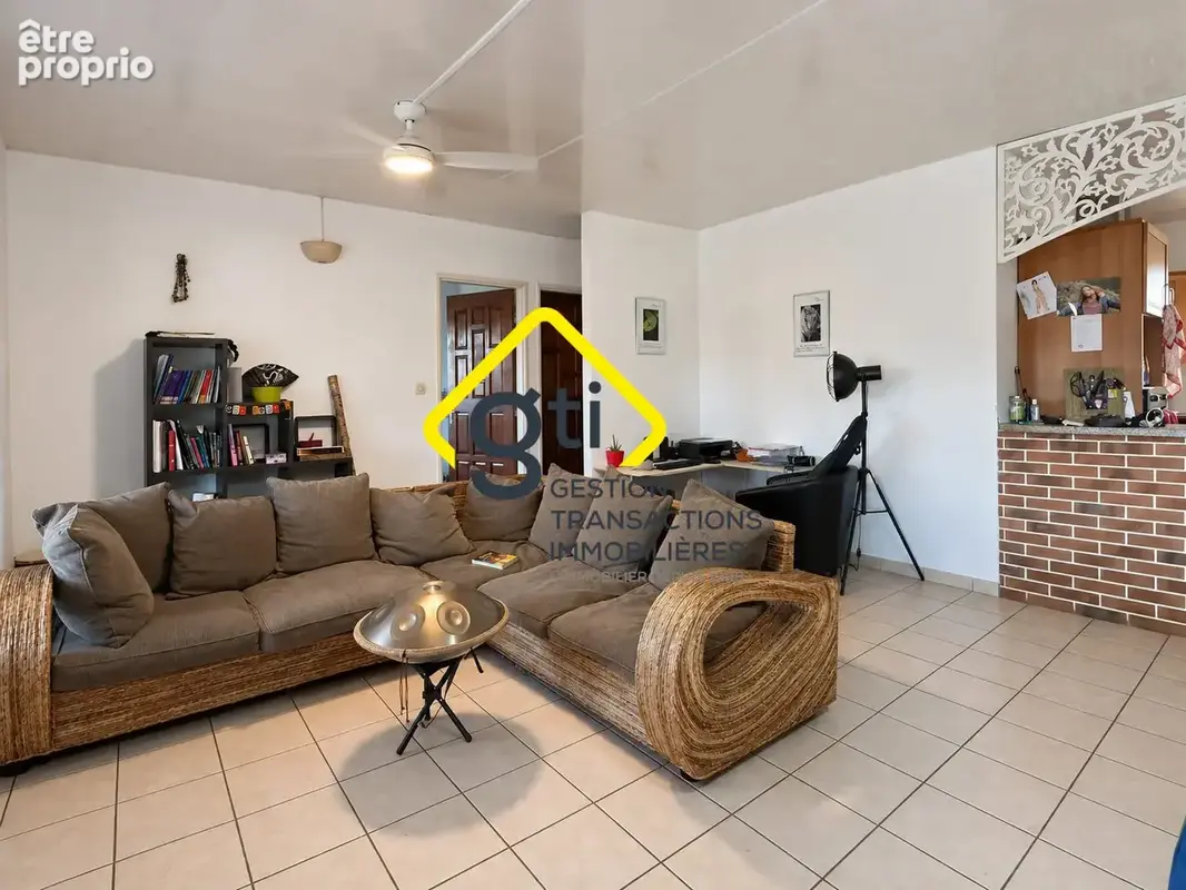 Maison 7 pièces 214 m² à vendre à Sainte-Suzanne (97441) - photo 8