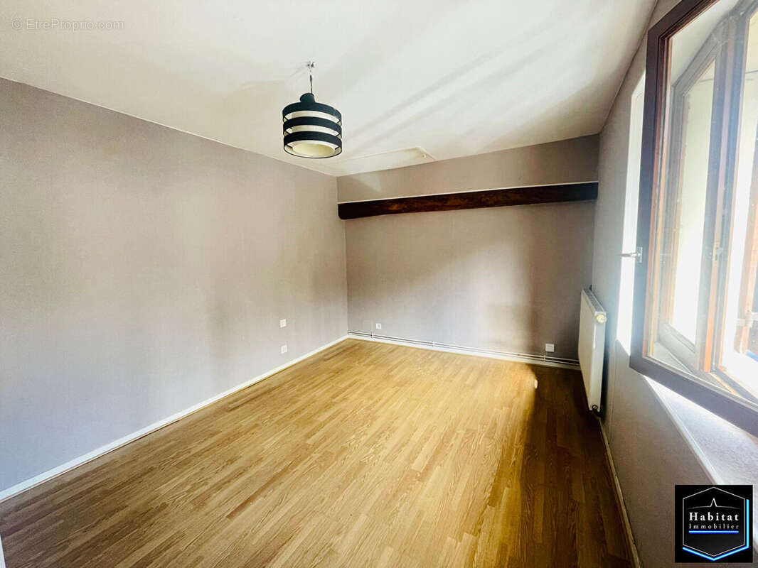 Maison à NANTEUIL-LE-HAUDOUIN