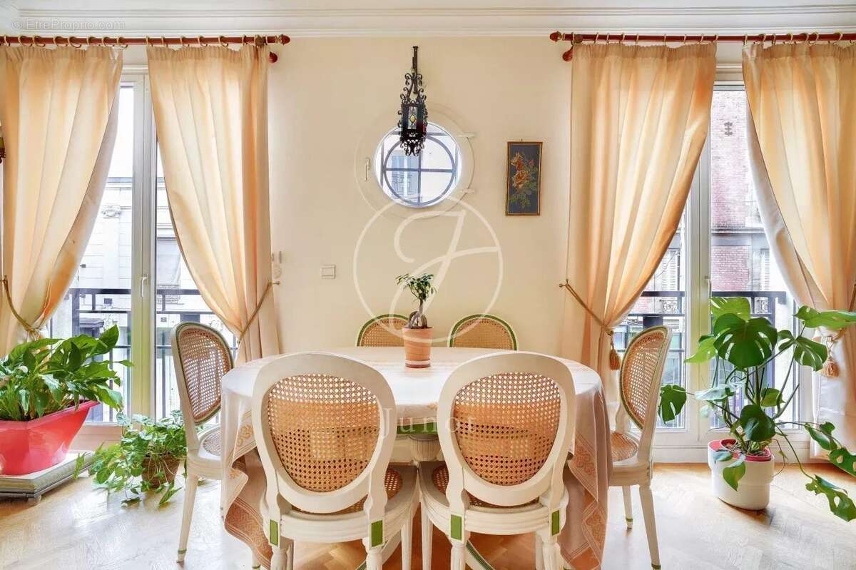 Appartement à LE VESINET