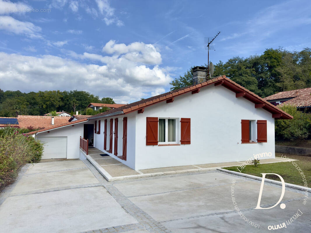 Maison à BRISCOUS