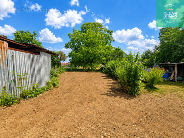 Maison rénovée 5 pièces avec jardin Clouange - photo 10