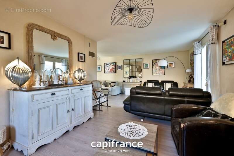 Maison à TASSIN-LA-DEMI-LUNE