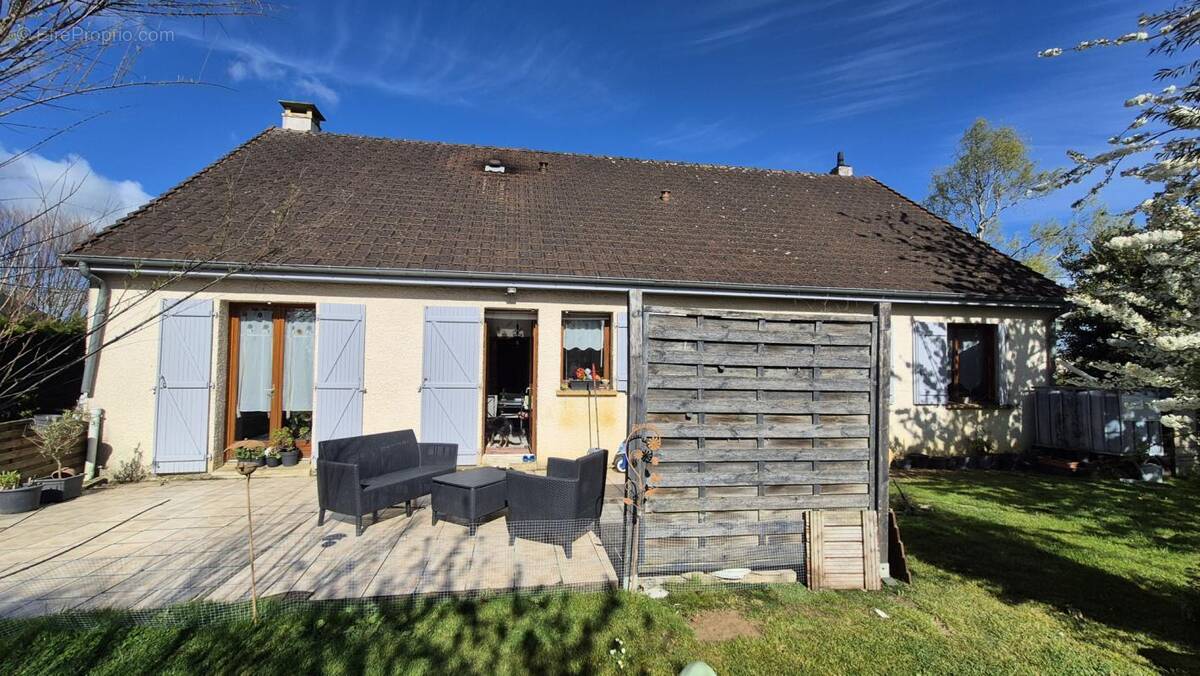 Maison à LA SUZE-SUR-SARTHE