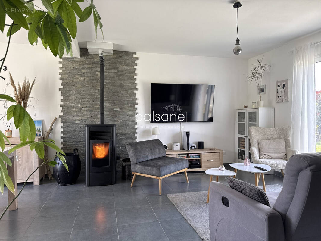 Maison à LE THUIT-SIGNOL