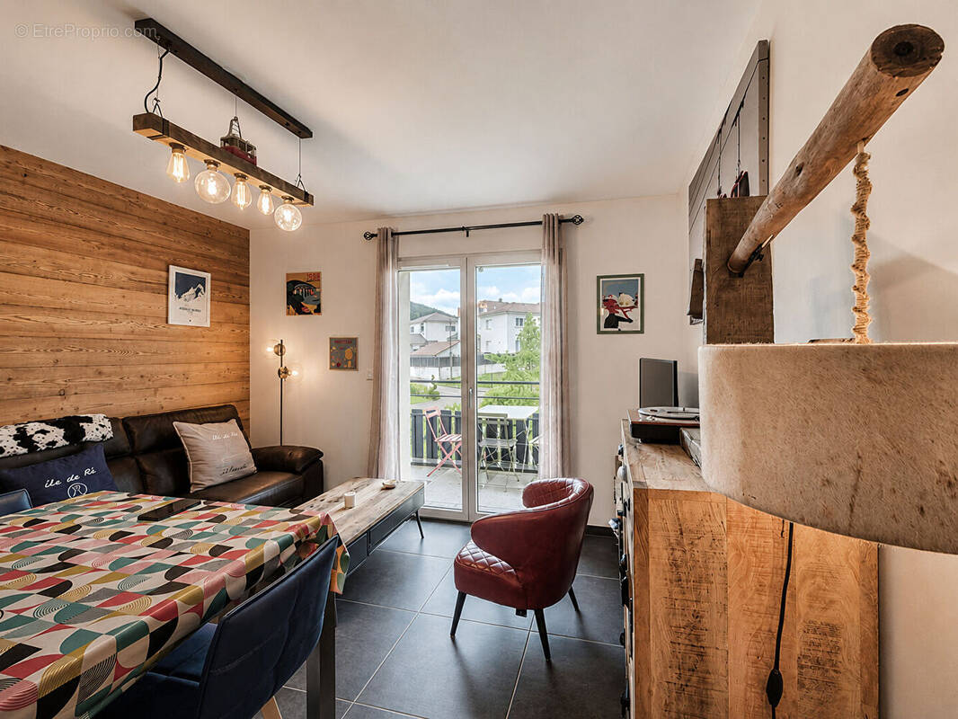 Appartement à MONTLEBON