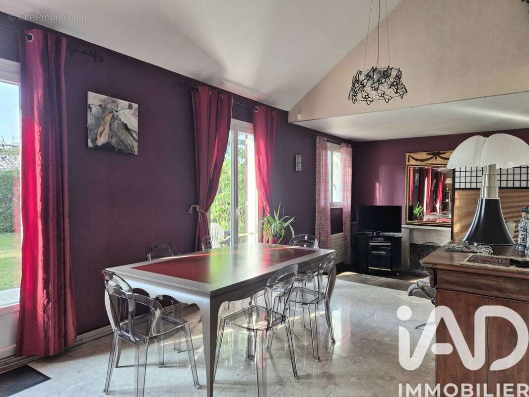 Photo 6 - Maison à SAINT-GERMAIN-LES-CORBEIL