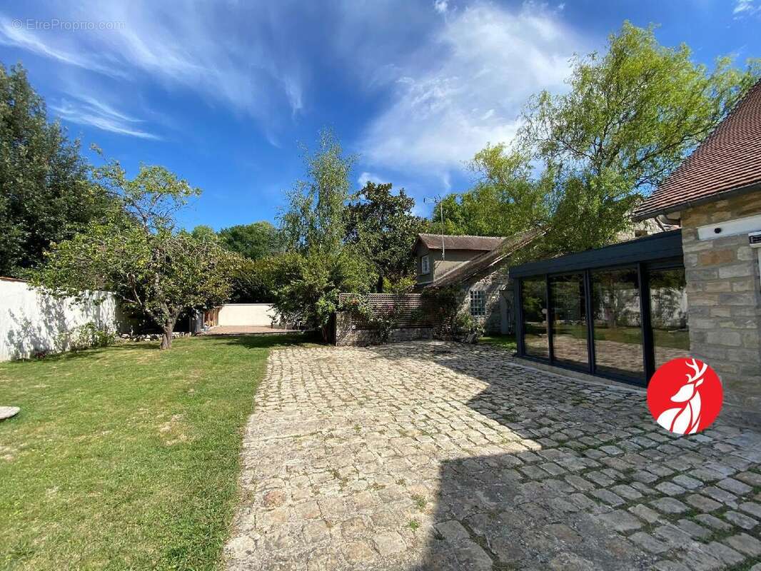 Maison à MOIGNY-SUR-ECOLE