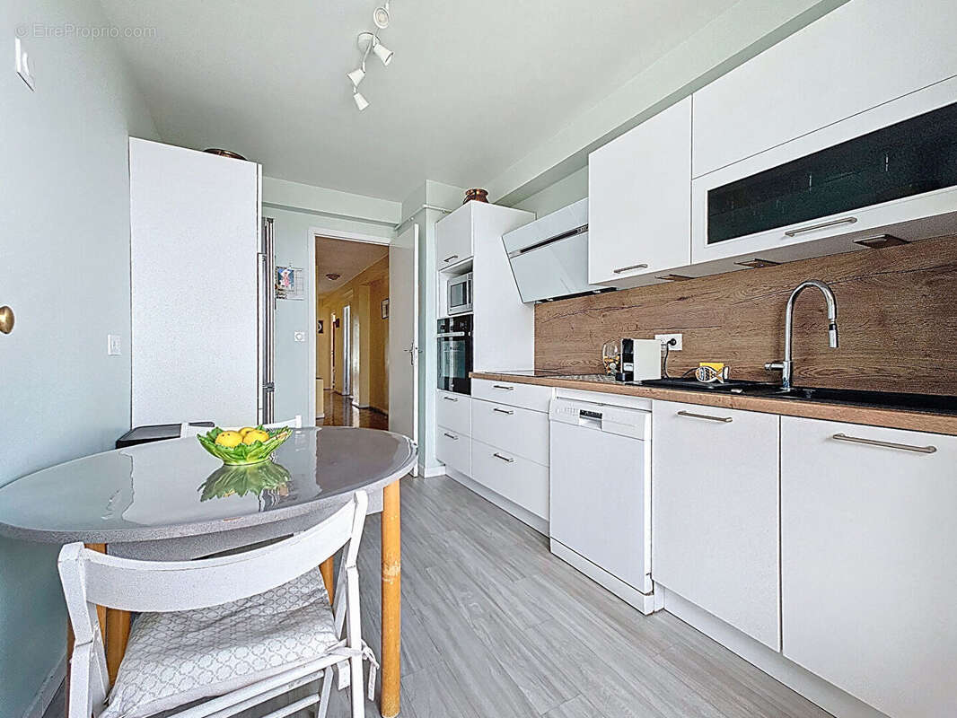 Appartement à MARSEILLE-12E