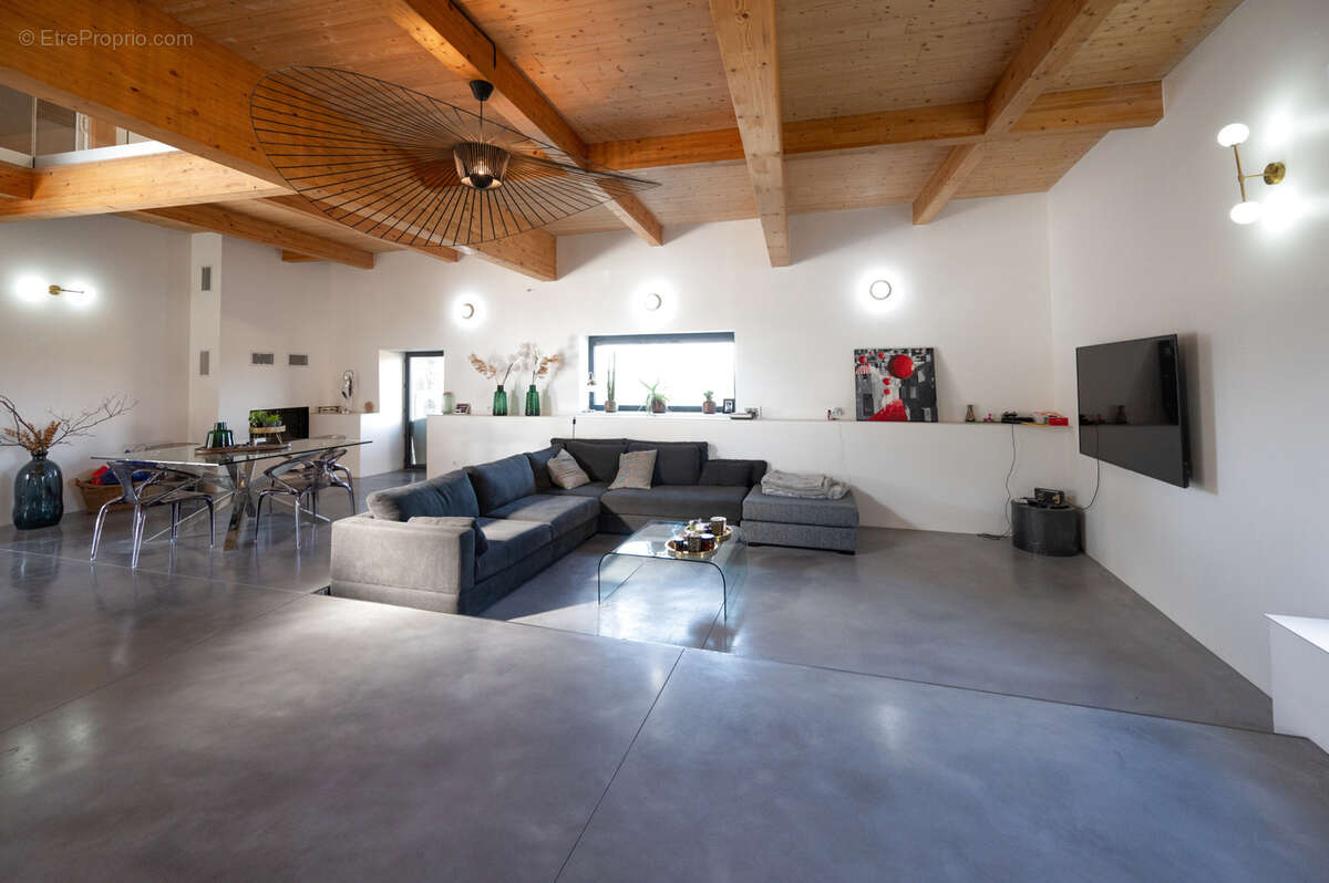 Maison à SAINT-BARDOUX