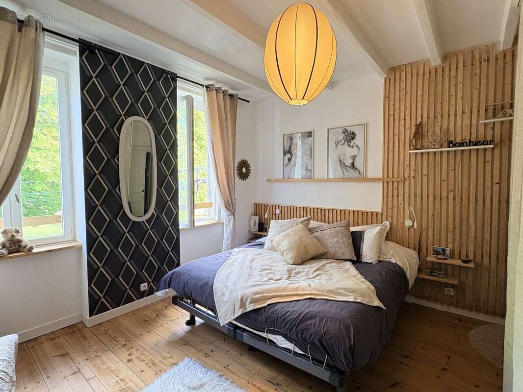 Maison à CHERVES-RICHEMONT