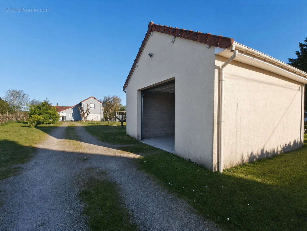 Maison 91 m² à La Souterraine  - photo 4