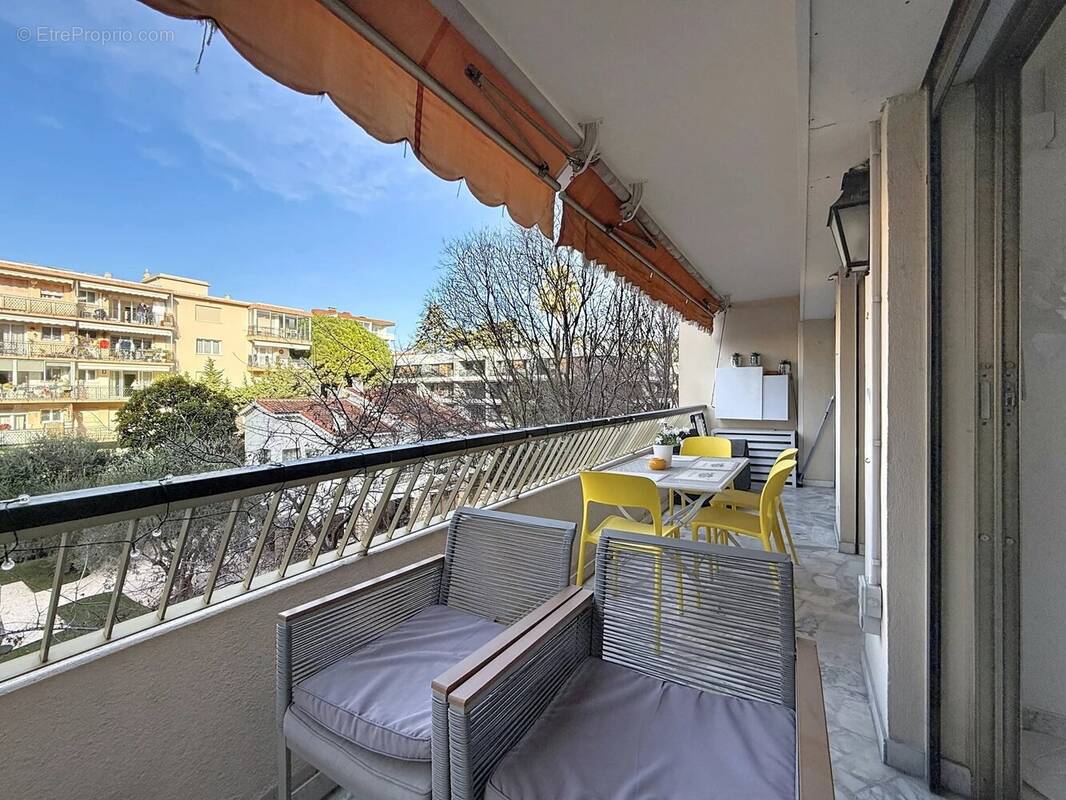 Appartement à CANNES